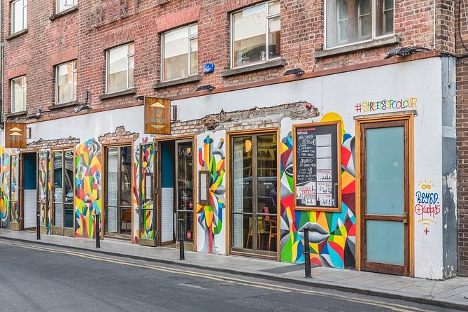 Dublin Historical Centre Private Food Tour with 8 Food Tastings - A fresh oyster from County Clare