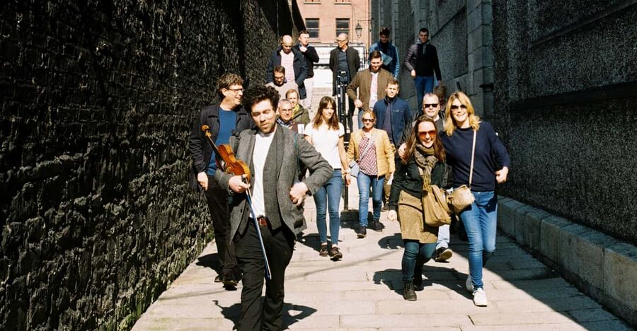 Dublin: Irish Music Walking Tour with Live Performance - What happens at the stops