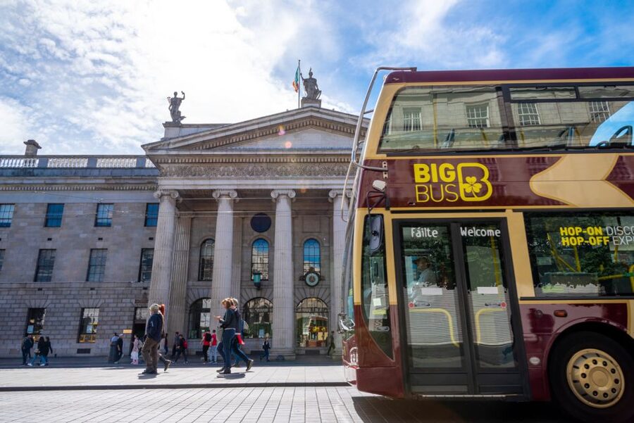 Dublin: Jameson Whiskey Distillery & Hop-on Hop-off Bus Tour - Trinity College, Nassau Street, and Georgian Dublin