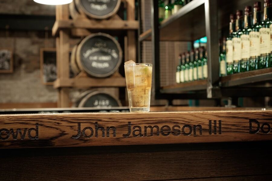 Dublin: Jameson Whiskey Distillery Tour with Tastings - How the guided presentation works