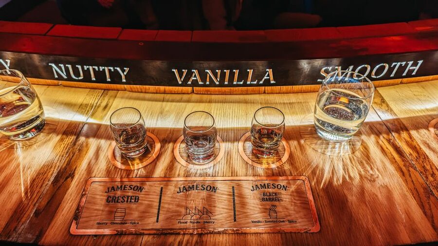 Dublin: Jameson Whiskey Distillery Tour with Tastings - The optional barrel and warehouse upgrade