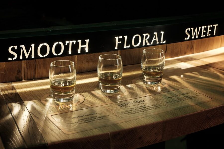 Dublin: Jameson Whiskey Distillery Tour with Tastings - Personal bottles and the JJ Bar finish