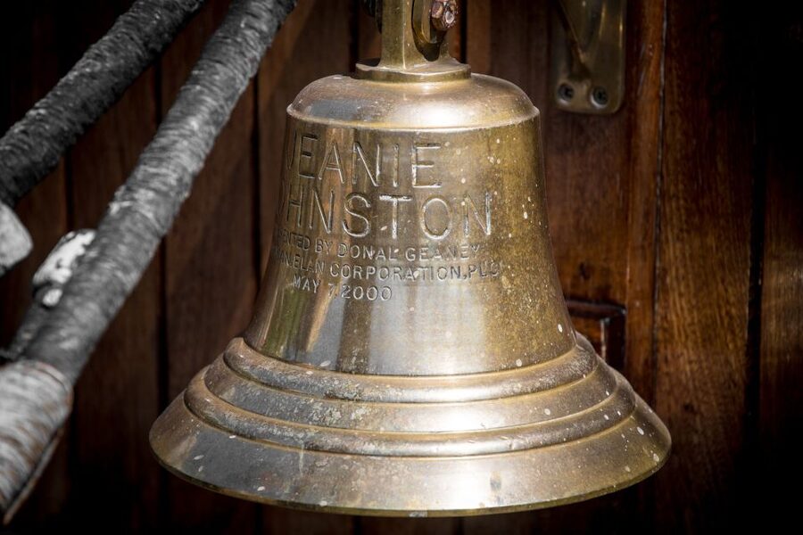 Dublin: Jeanie Johnston Tall Ship Irish Famine History Tour - What makes the experience feel authentic