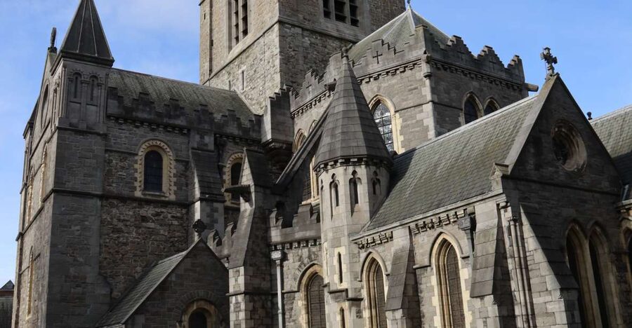 Dublin: Macabre History Walking Tour - Cuchulainn’s death and the power of a good story