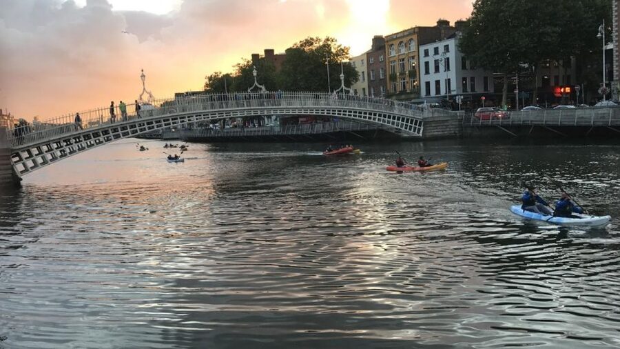 Dublin: Music Under the Bridges Kayaking Tour - Paddling into Dublin’s working river