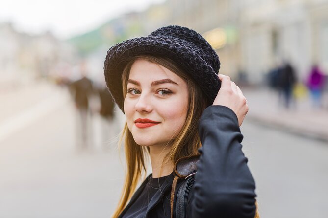 Dublin: Personal Photographer- Travel Photography Experience - Temple Bar: colorful streets and a lively setting