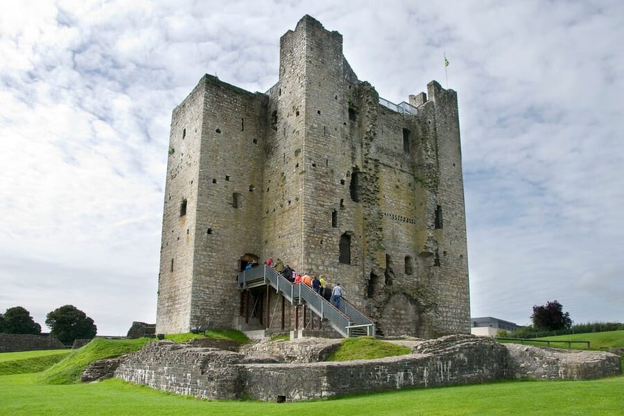 Dublin: Private Boyne Valley and Trim Castle Day Tour - Practical details before you reserve
