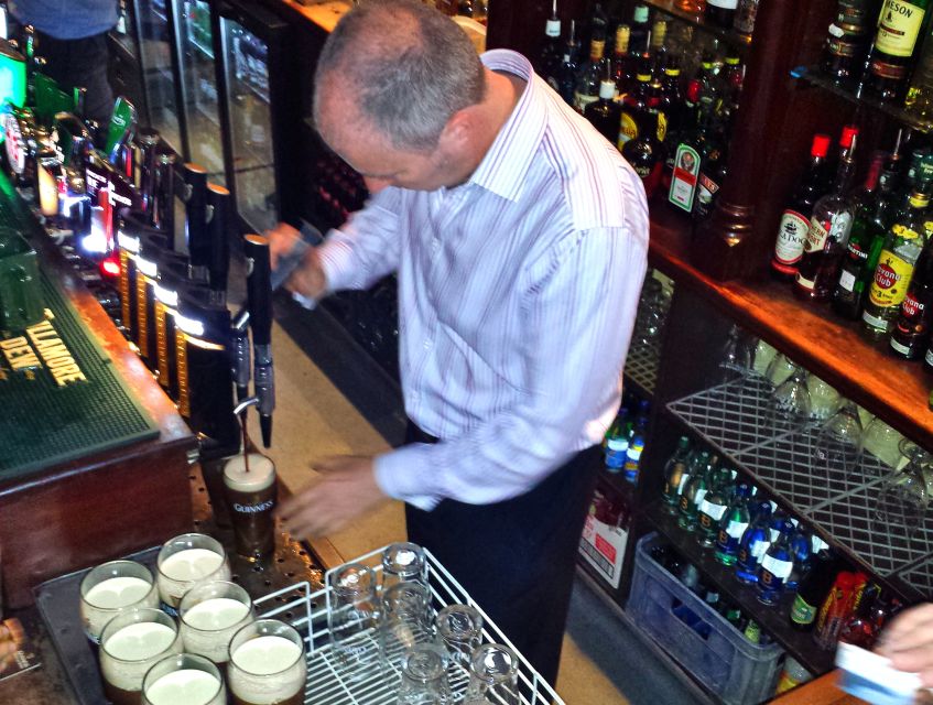 Dublin: Private Pub Tour - Stop three: finishing with Dublin’s literary side