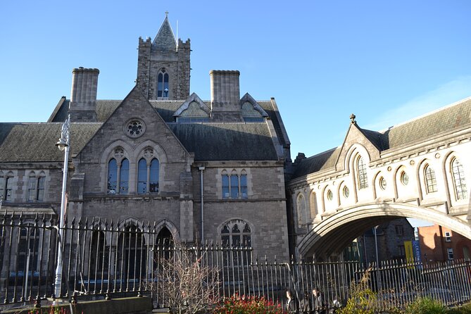 Dublin Private Walking Tour | 3 hour Highlights & Hidden Gems - St Stephen’s Green, then the overlooked Dubh Linn Gardens