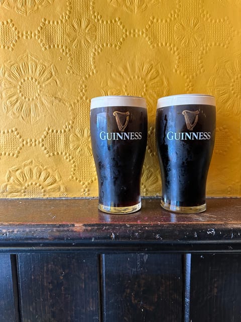 Dublin: Pub Tour. Pour The Perfect Guinness, Whiskey & Music - Finishing at The Cobblestone with traditional music