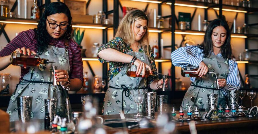 Dublin: Roe and Co Distillery Cocktail Workshop Experience - Who will enjoy this most