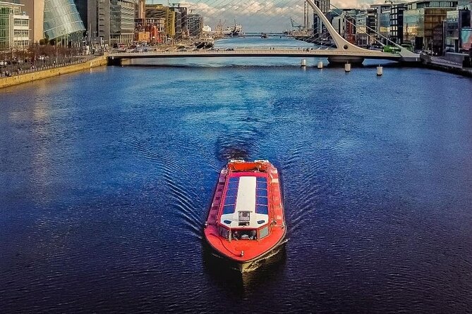 Dublin Sightseeing Cruise on River Liffey with Local Guide - Why the River Liffey is a good introduction to Dublin