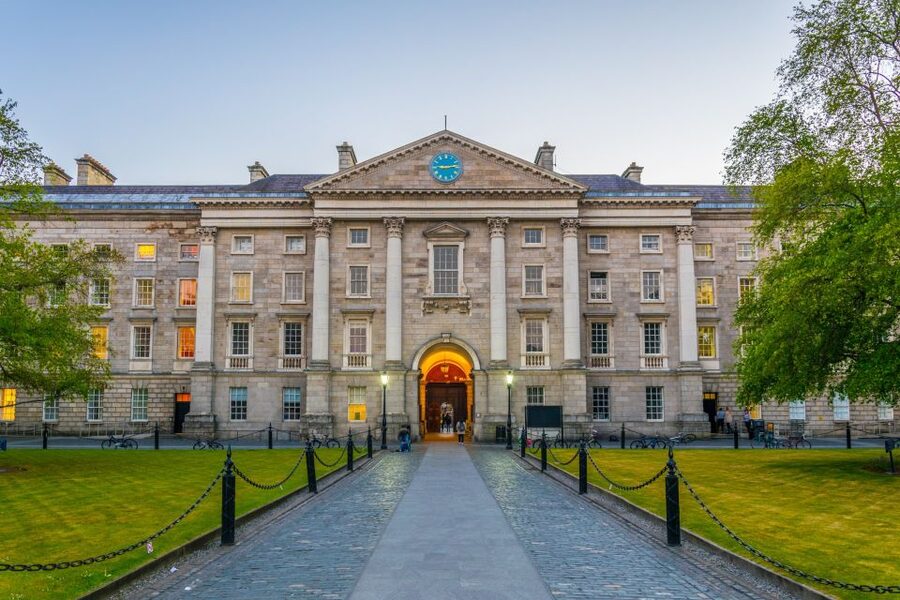 Dublin: Skip-the-line Book of Kells & Old Town Private Tour - Choosing between four tour lengths