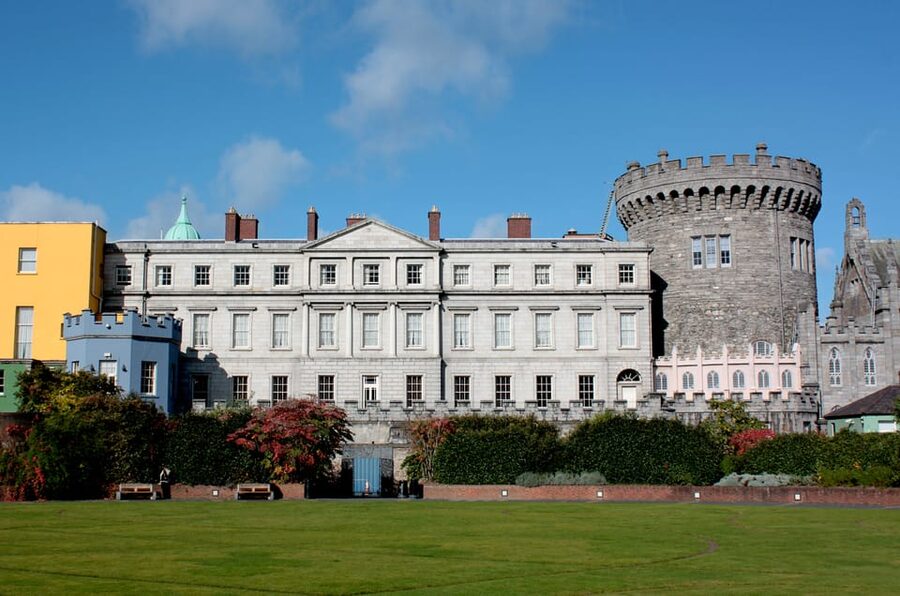 Dublin: St Patrick's, Book of Kells, and Dublin Castle Tour - How the guides shape the experience