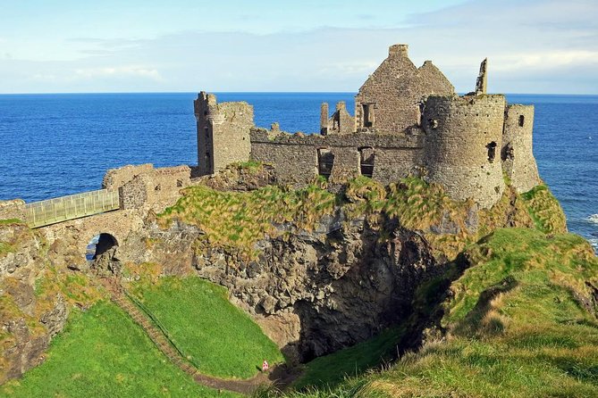 Dublin to Belfast Black Cab, Dunluce Castle and Giant's Causeway - Dunluce Castle on the Atlantic cliffs