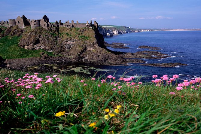 Dublin to Belfast Black Cab, Dunluce Castle and Giant's Causeway - What the long coach ride feels like