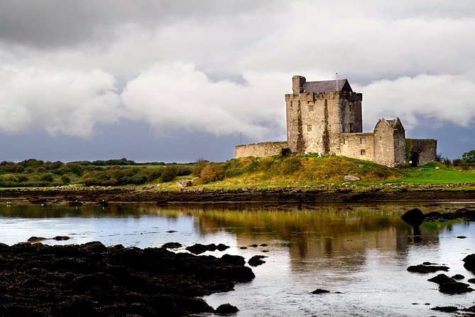 Dublin to Cliffs of Moher, including Wild Atlantic Way and Galway - What the $90.70 price really buys
