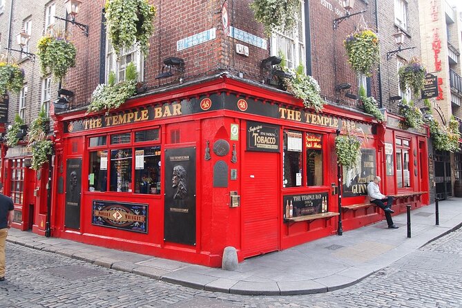Dublin Walking Tour: Explore Top Sights & Hidden Gems - Christ Church Cathedral: The Walk’s Medieval Centerpiece