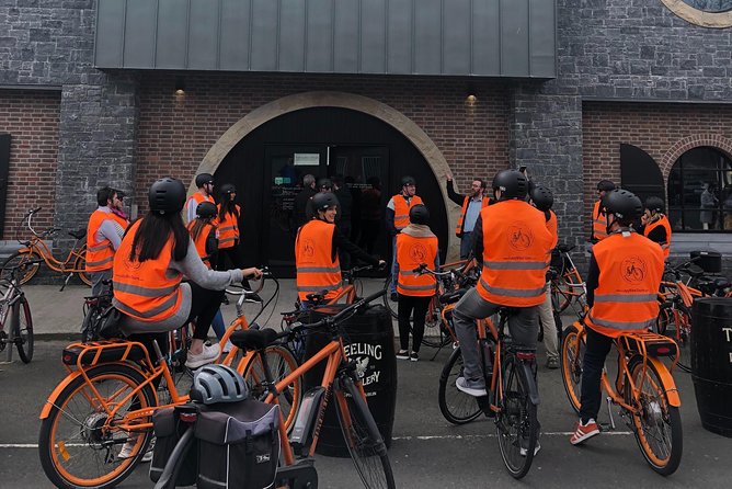 E-Bike & Bike Tour with a Local Guide in Dublin - Christ Church Cathedral and the Ride Back