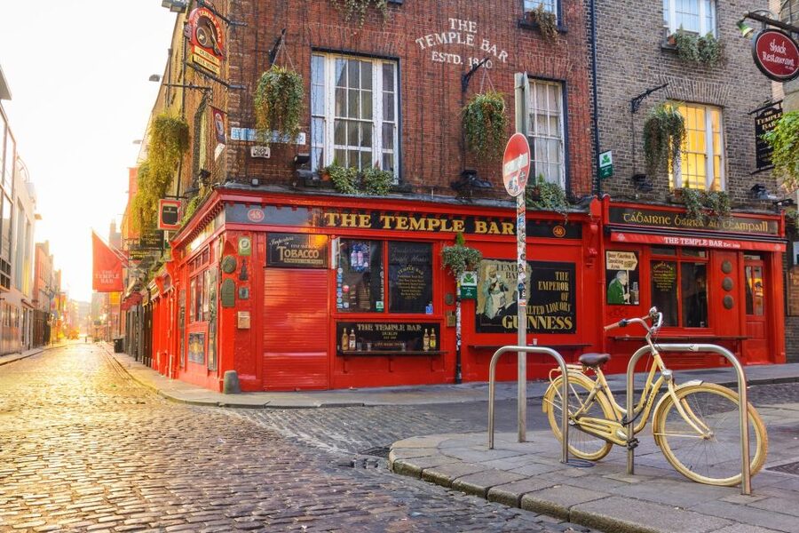 Eco Bike Tour of Dublin City Top Attractions and Nature - Starting on Capel Street with the right bike