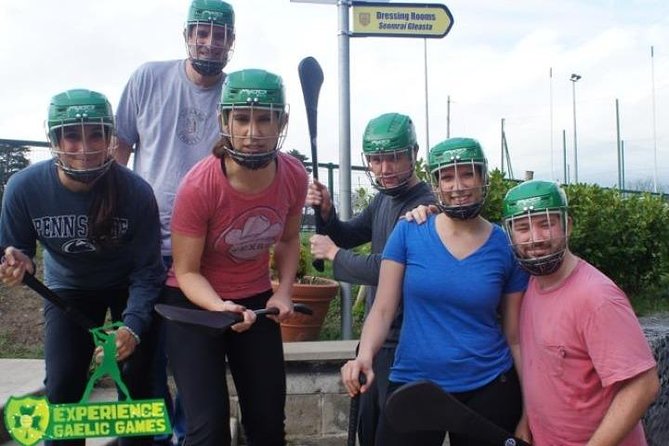 Experience Gaelic Games in Dublin - Gaelic football: learn the basics by playing
