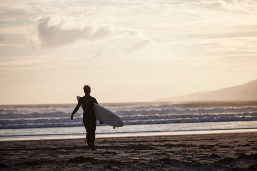From Cork: Full-Day Guided Tour to Dingle Peninsula - Dingle town is the cultural heart of the peninsula