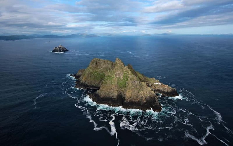 From Cork: Ring of Kerry & Killarney Guided Full Day Tour - Kerry Bog Village and a look at old rural Ireland