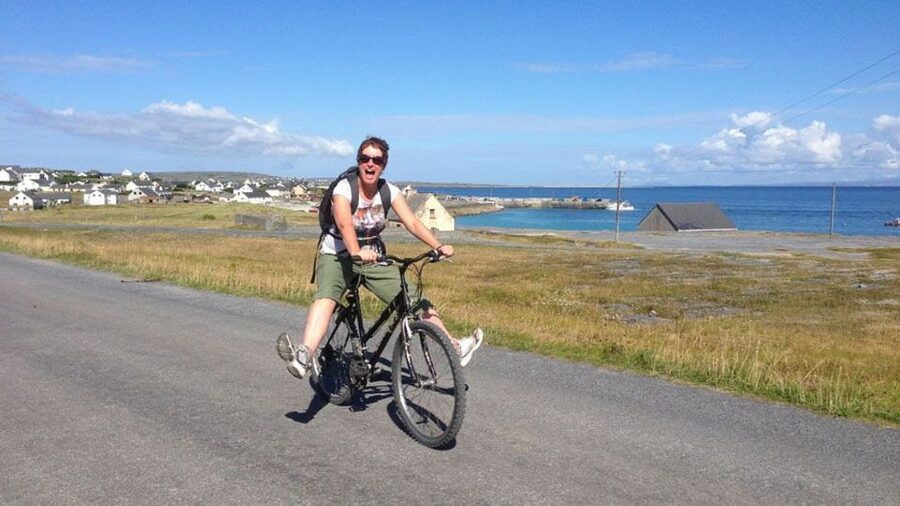 From Doolin: Day Trip to Inisheer with Bike or Bus Tour - Key points to know before you book