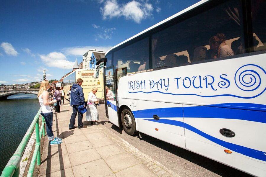 From Dublin: Blarney, Rock of Cashel and Cahir Castles Tour - Five things to know before you book