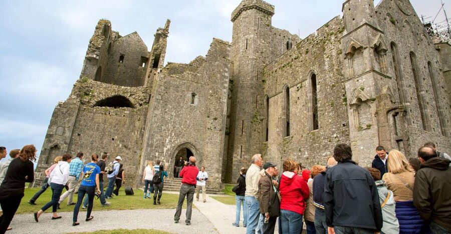 From Dublin: Blarney, Rock of Cashel and Cahir Castles Tour - Why this Dublin day trip makes sense