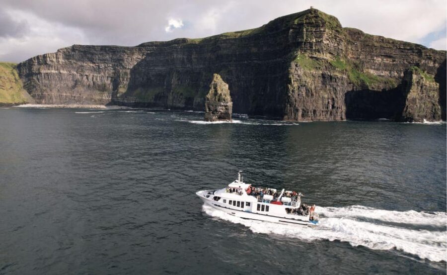 From Dublin: Cliffs of Moher, Boat Tour & Aillwee Cave - Why combine a cave with the Cliffs of Moher?