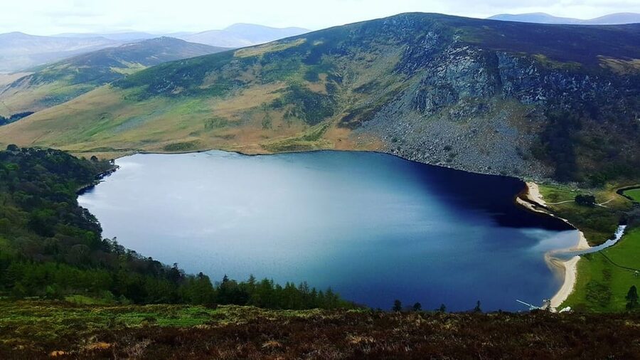 From Dublin: Powerscourt House, Guinness Lake & Glendalough - The coast road back to Dublin