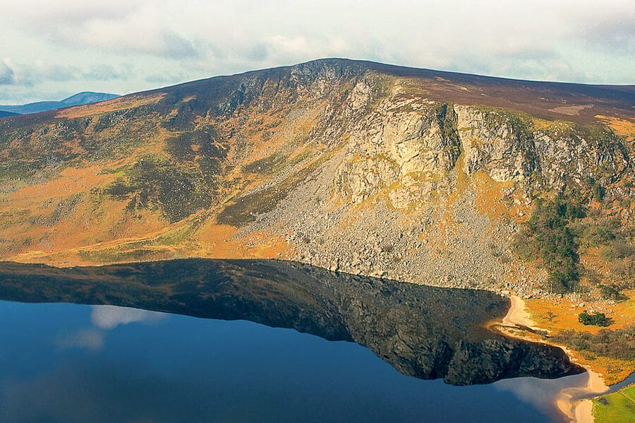 From Dublin: Wild Wicklow Mountains and Glendalough Tour - Walking between the Upper and Lower Lakes