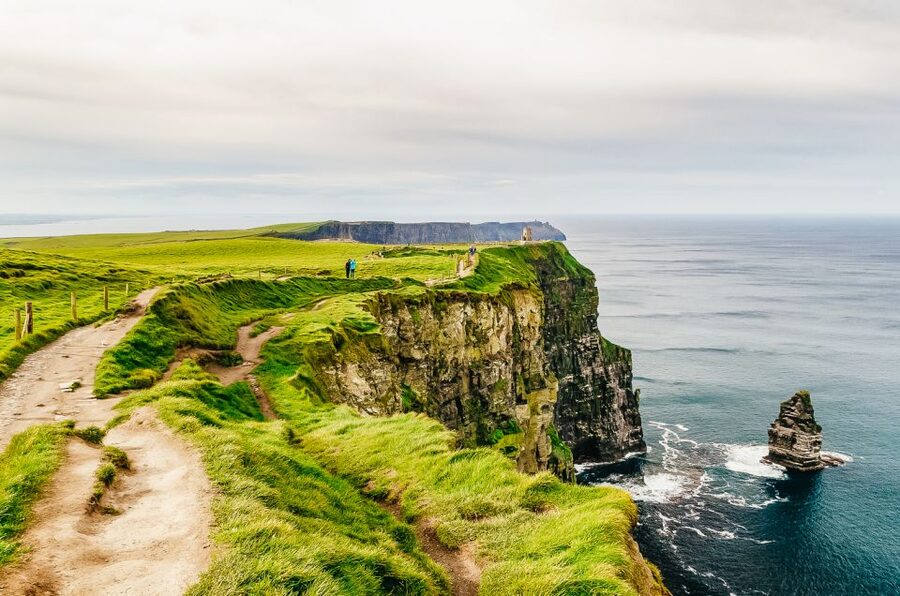 From Galway: Aran Islands and Cliffs of Moher Tour & Cruise - Meeting in Galway at 9 AM