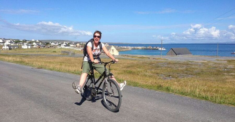From Galway: Day Trip to Inisheer with Bike or Bus Tour - From Galway Cathedral to the edge of the Burren