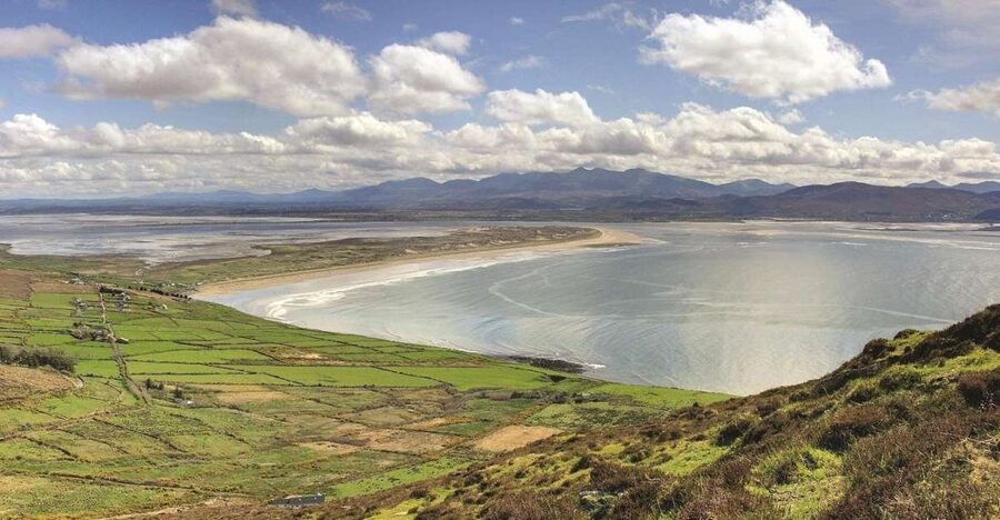 From Killarney: Day Trip to Dingle - The guide and the road make the difference