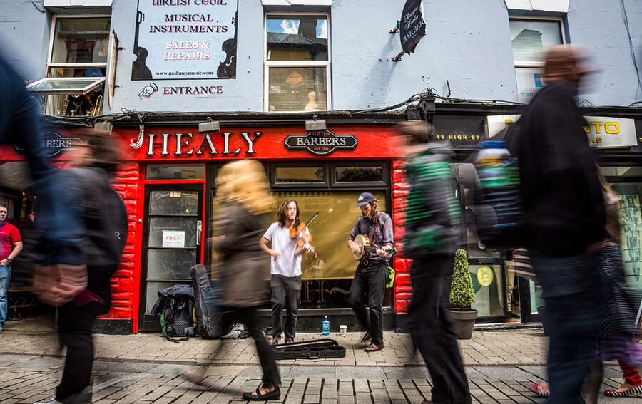 Galway: Best of Galway City & Claddagh Walking Tour - Pause at St. Nicholas’ Collegiate Church