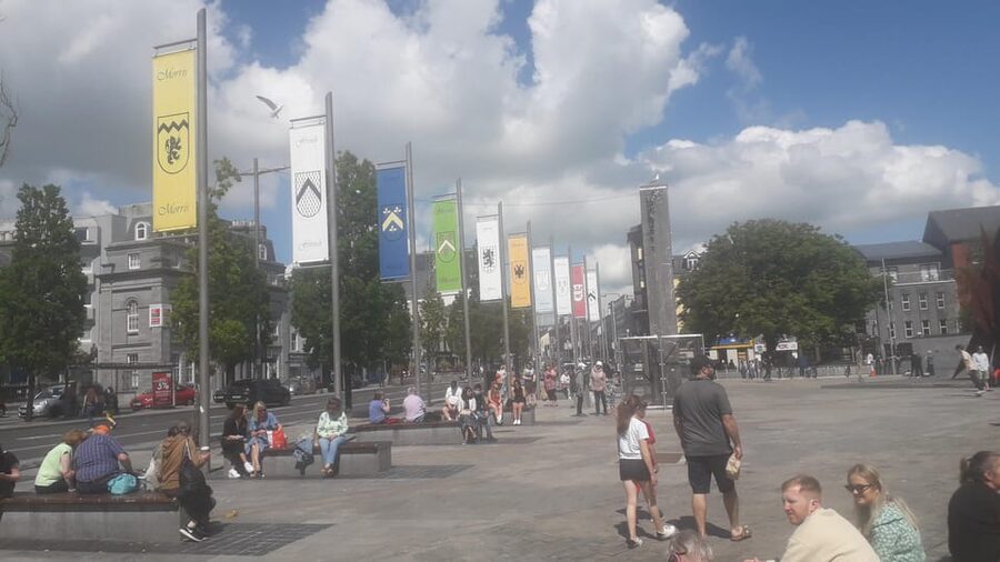 Galway City: Guided walking tour with an expert - Key points to know before booking