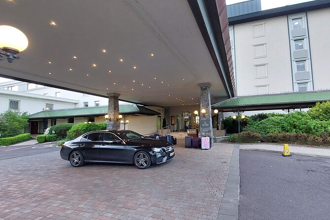 Galway to Killarney Private Premium Car Service - A Mercedes ride with practical comforts