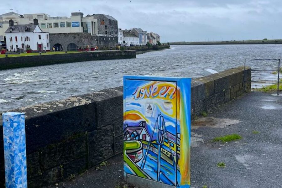 Galway: Welcome to Galway Walking Tour - Starting at Eyre Square, Galway’s natural meeting place
