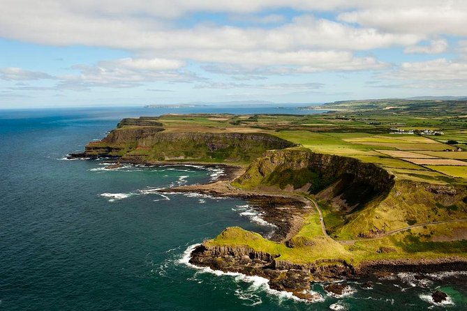 Giant's Causeway with the Titanic Exhibition and the best of Northern Ireland - The coach ride and group size
