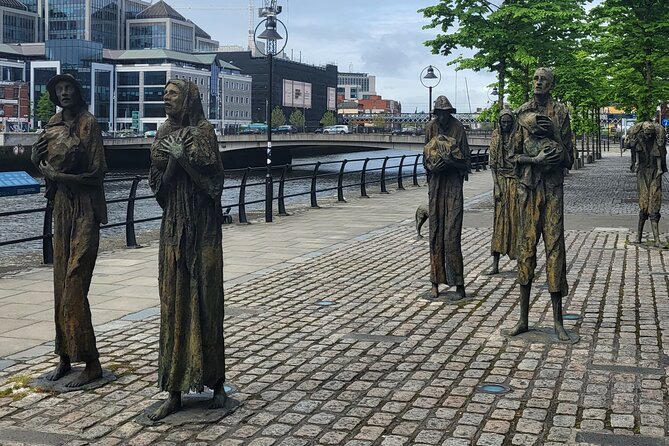 Historical Walking Tour of Dublin - Dublin Castle, City Hall, and the rebellion