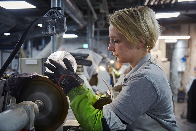House of Waterford Crystal Guided Factory Tour - The showroom is a grand finale, not a bargain stop