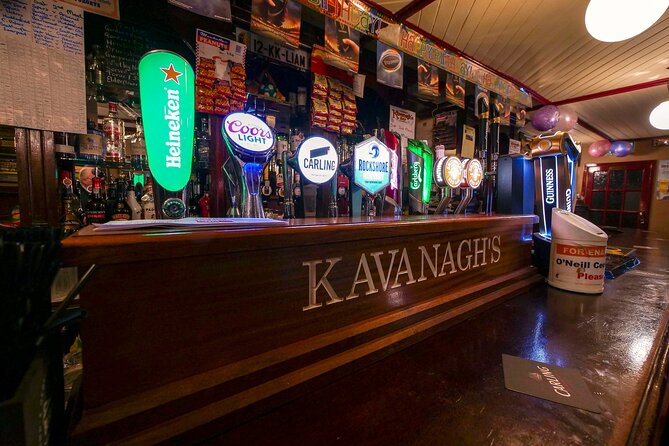 Hurling Experience in Kavanaghs Bar, Freshford, Kilkenny - Taking the sticks onto the village green