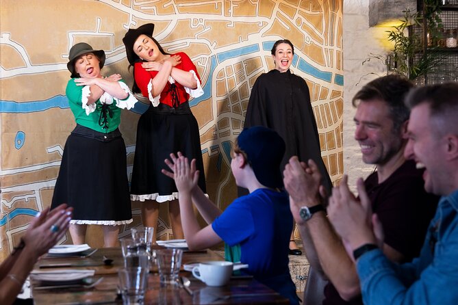 Hysterical Histories Cork Dinner Theatre Show - What the two-and-a-half-hour evening feels like
