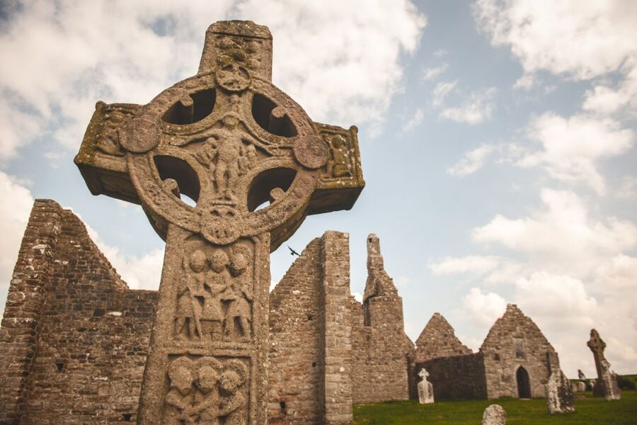 Ireland: 3-Day West Coast Explorer Tour - Lodging, luggage, and the practical tradeoffs