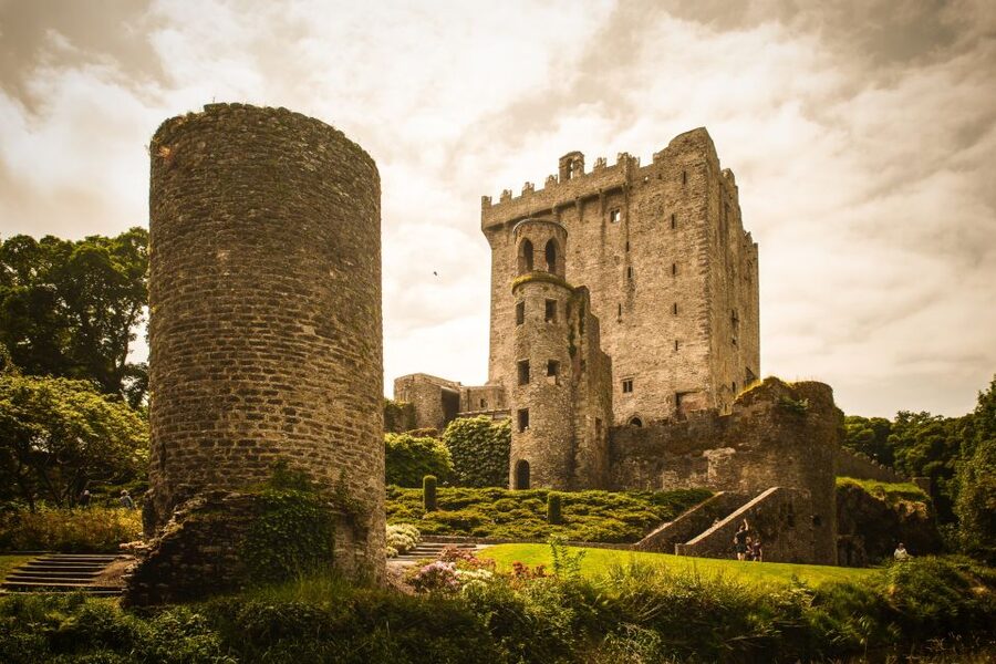 Ireland: Blarney Castle, Kilkenny & Irish Whiskey 3-Day Tour - Day one: Rock of Cashel, Jameson, Blarney, and Kinsale
