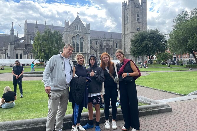Kid friendly Dublin Highlights Private Guided Tour for Families - Timing, walking, and family stamina