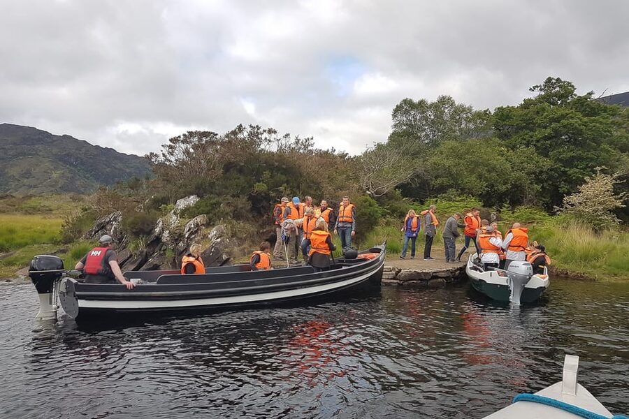 Killarney: Gap of Dunloe Pony, Trap & Traditional Boat Tour - Lord Brandon’s Cottage and the lunch pause