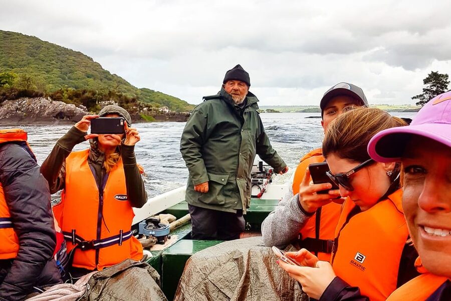 Killarney: Gap of Dunloe Pony, Trap & Traditional Boat Tour - Guides make the difference